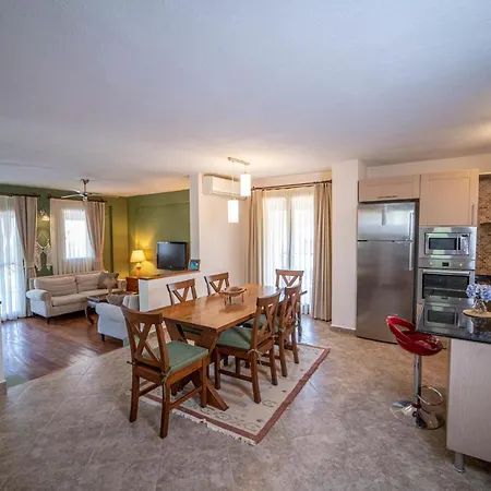 Villa Fascinating Villa With Private Pool, Nature View, Fireplace And Balcony In Fethiye *